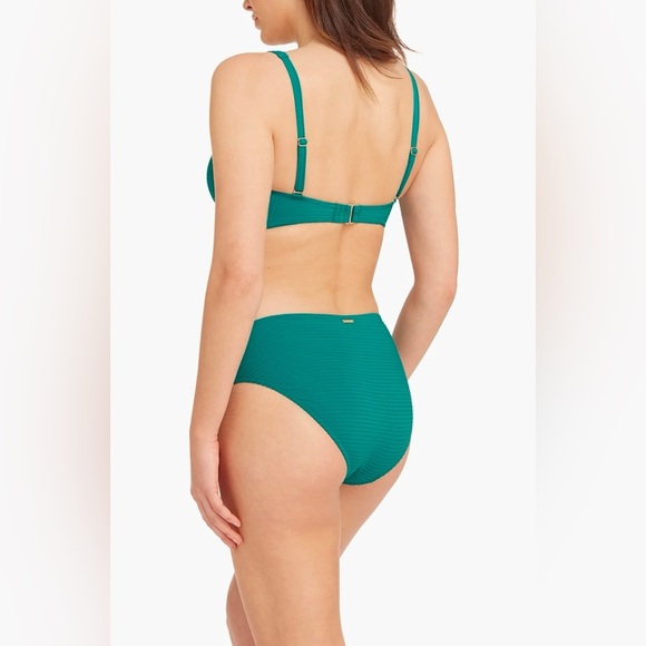 Sea Level Cross Front Multifit Bikini Top - Picture 4 of 8